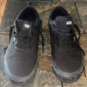 Vans Black Classic Sneakers Low-Top Design